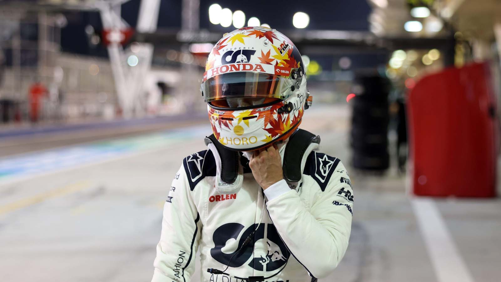 Yuki Tsunoda in the pit lane. Bahrain March 2023.