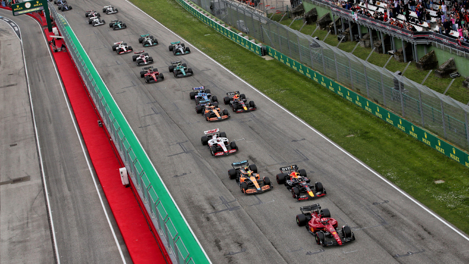 F1 race time: How long does a Formula 1 Grand Prix last on average? :  PlanetF1