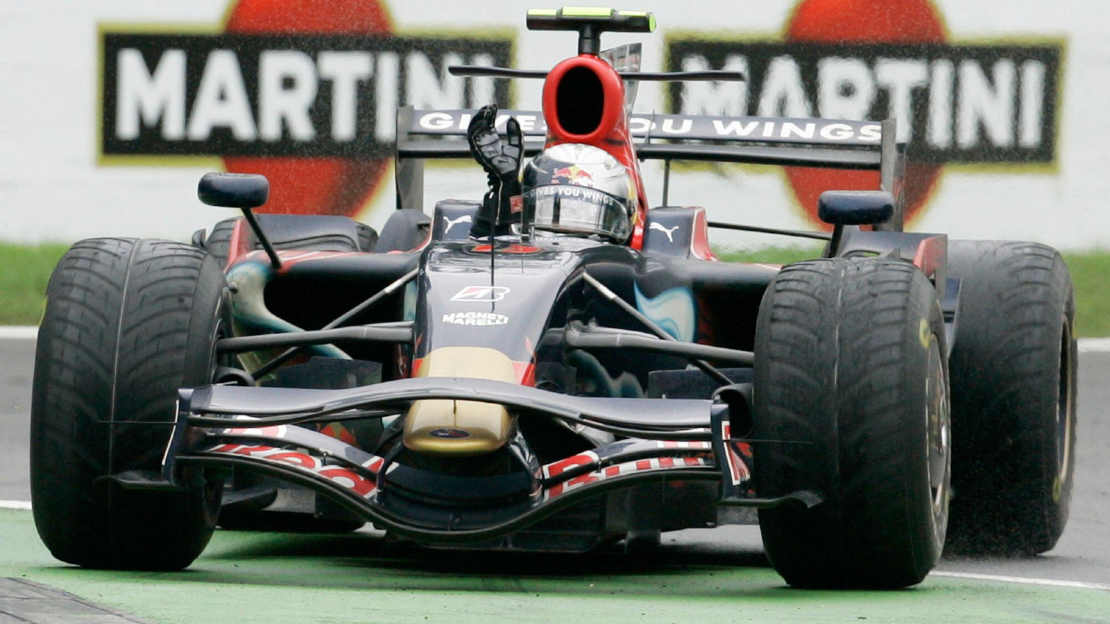 红牛之队的上海站赛车在2008年talian Grand Prix. Monza, September 2008. Red Bull