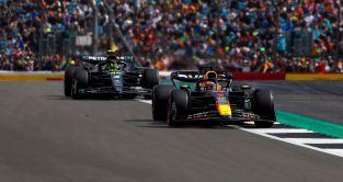 Max Verstappen (Red Bull) leads Lewis Hamilton (Mercedes) at the British Grand Prix. Silverstone, July 2023.