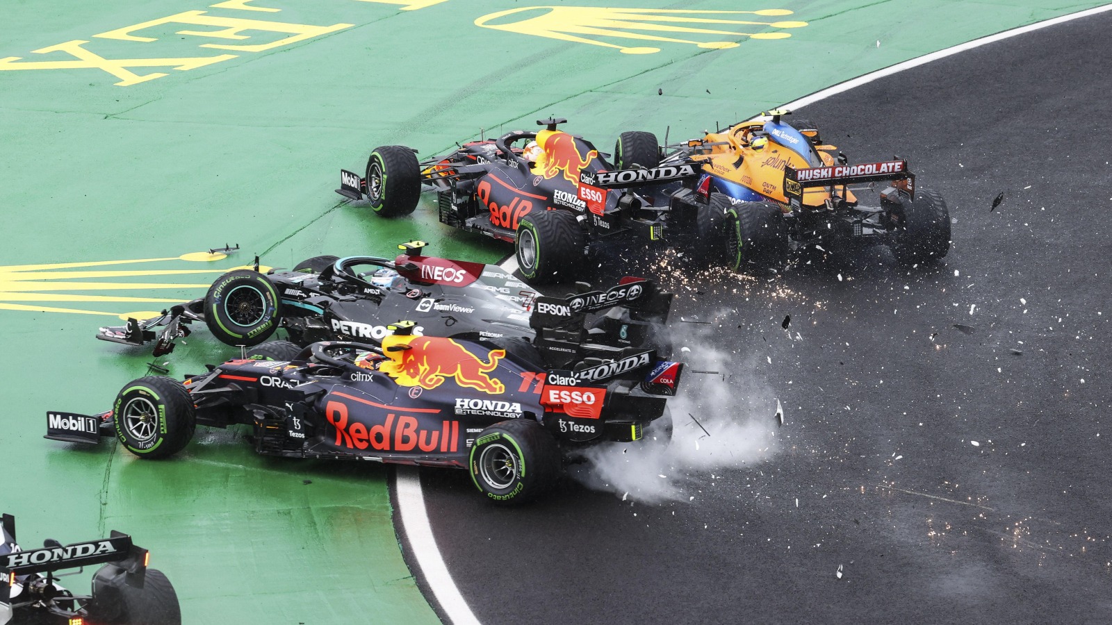 The race start of the 2021 Hungarian Grand Prix.