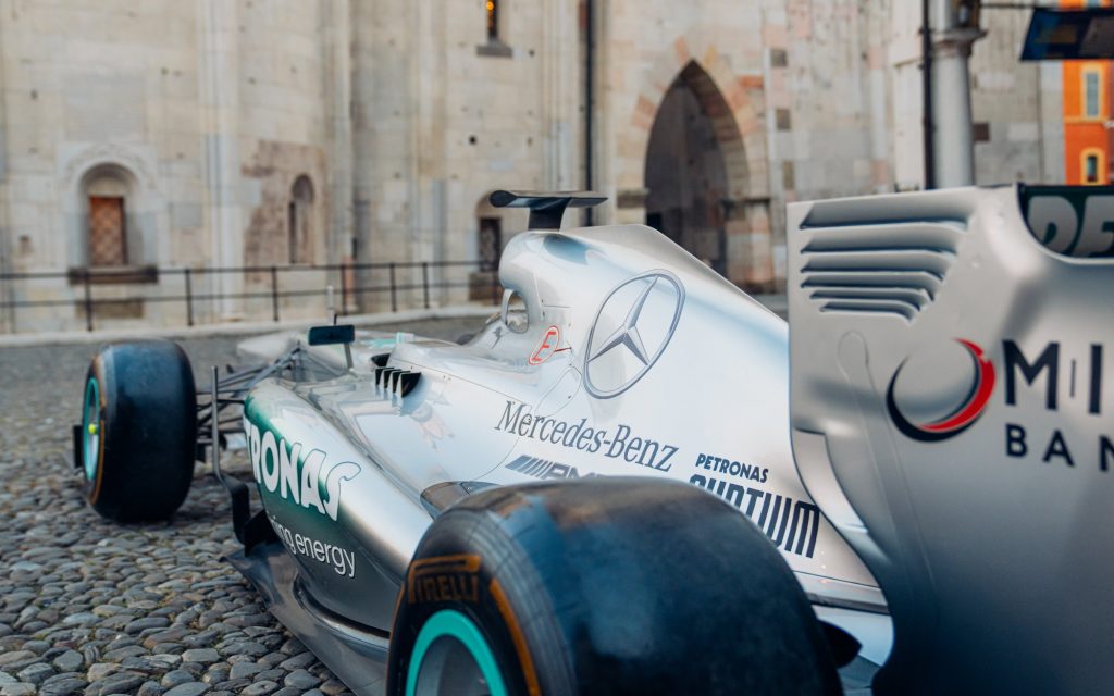 Iconic Lewis Hamilton Mercedes F1 car set to attract huge figures in