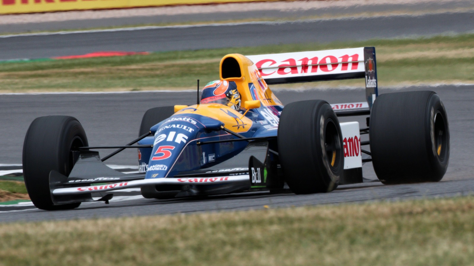 The Story of the Williams FW14B: A revolutionary technological 