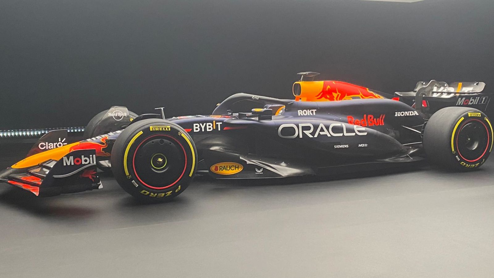 Say hello to the Red Bull RB20! It is time to take a closer look