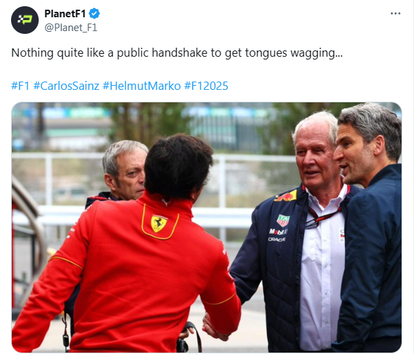 Helmut Marko et Carlos Sainz se serrent la main au Japon