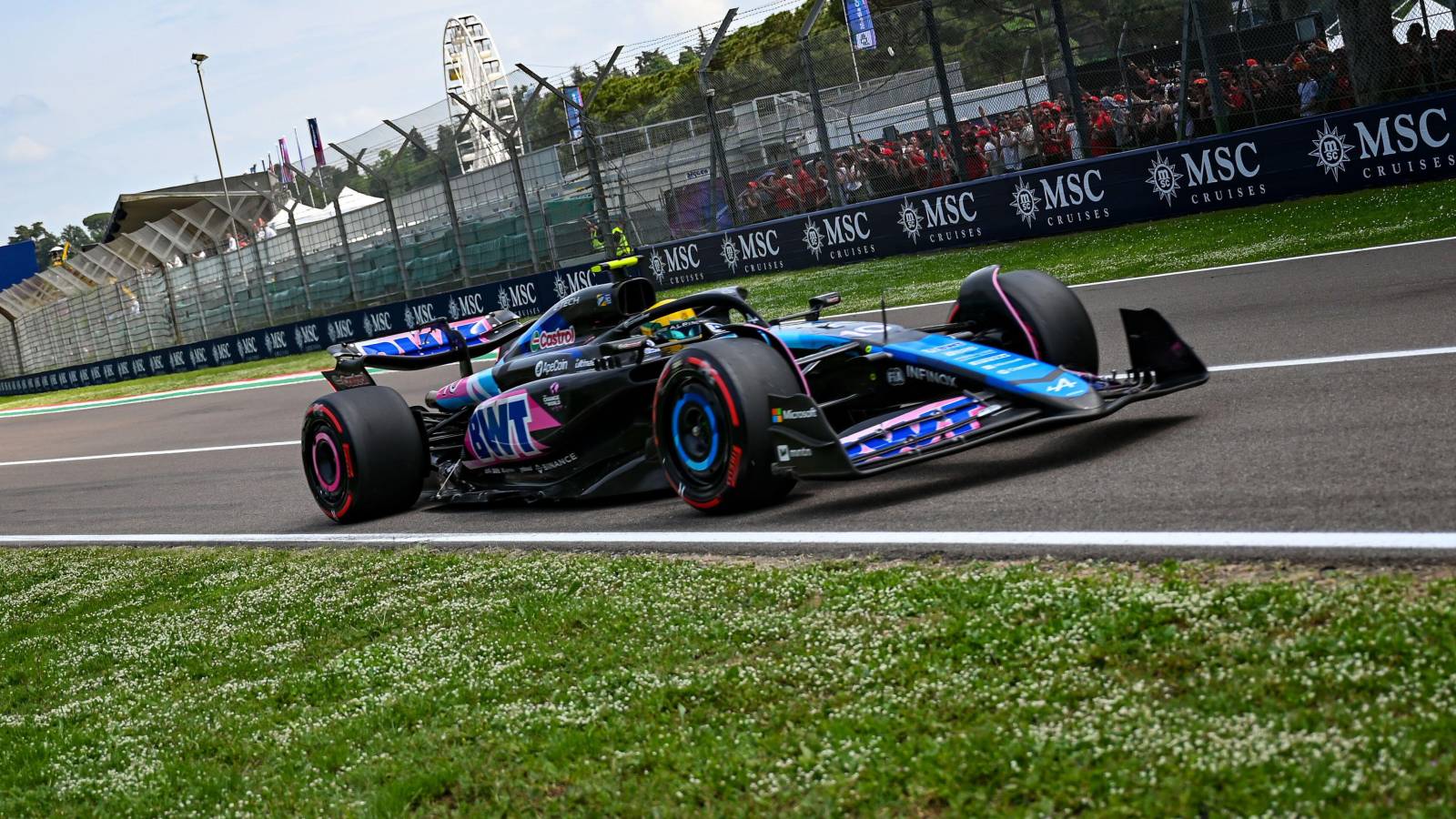 Pierre Gasly radio reveals Alpine tension with 'very badly managed' incident - Vimarsana News