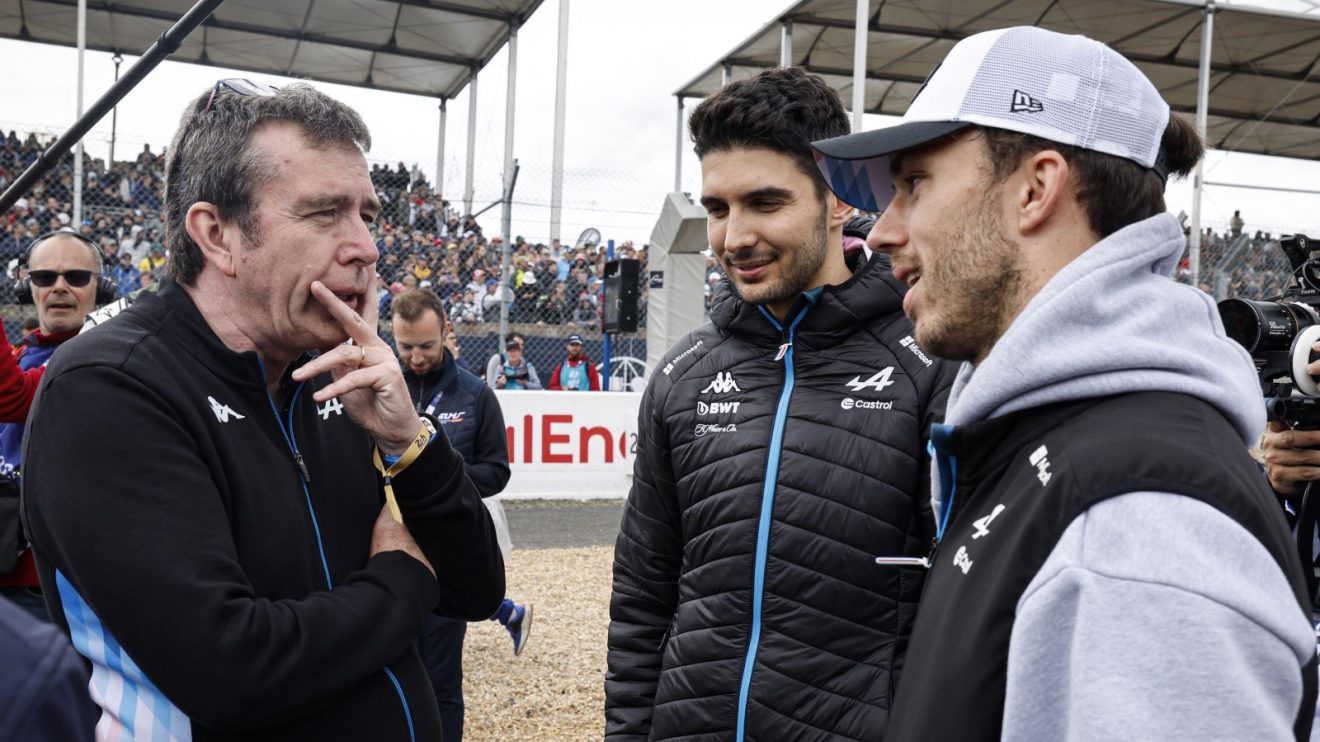Bruno Famin, Pierre Gasly and Esteban Ocon chatting on the grid