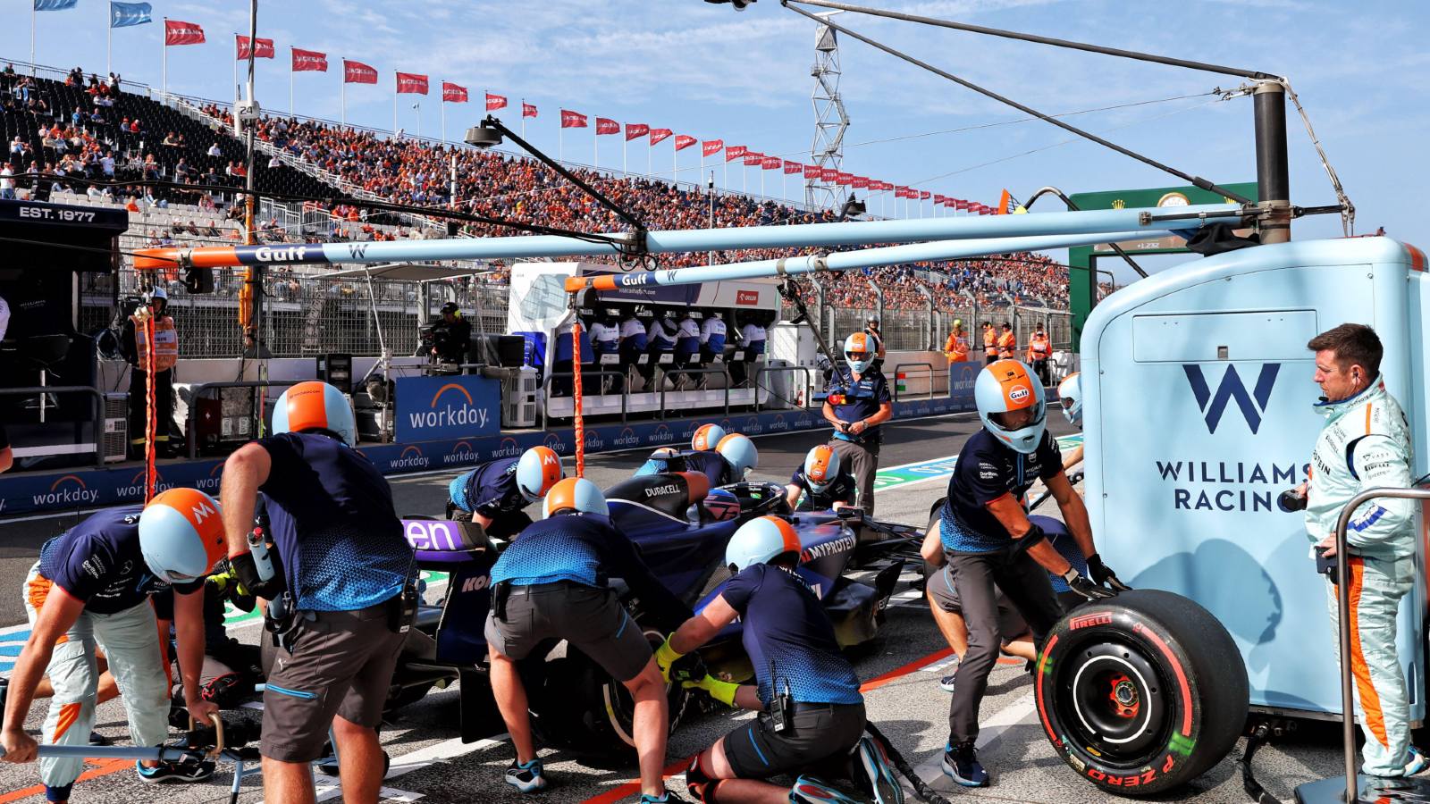 FIA outlines punishments for two teams following practice infringements
