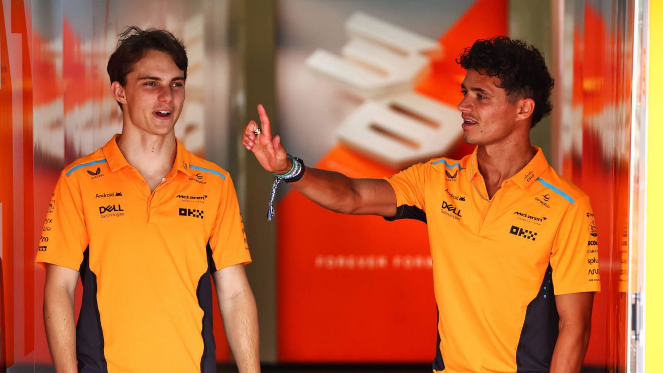 Lando Norris shows Oscar Piastri who is No.1
