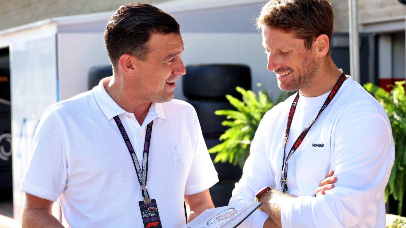 Will Buxton with Romain Grosjean.