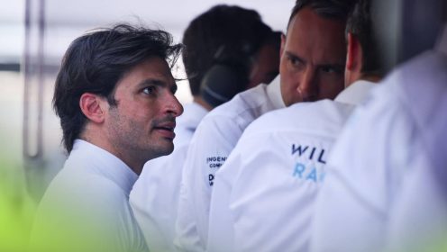 Carlos Sainz makes Williams ‘upgrade’ quip as Albon meets his match
