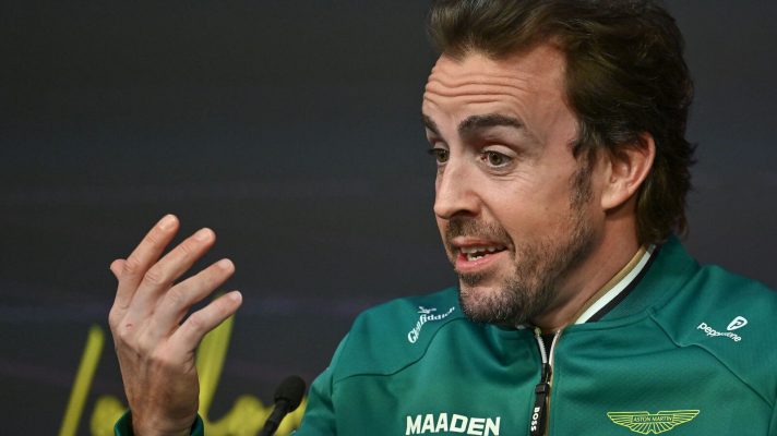 Fernando Alonso in the F1 75 press conference