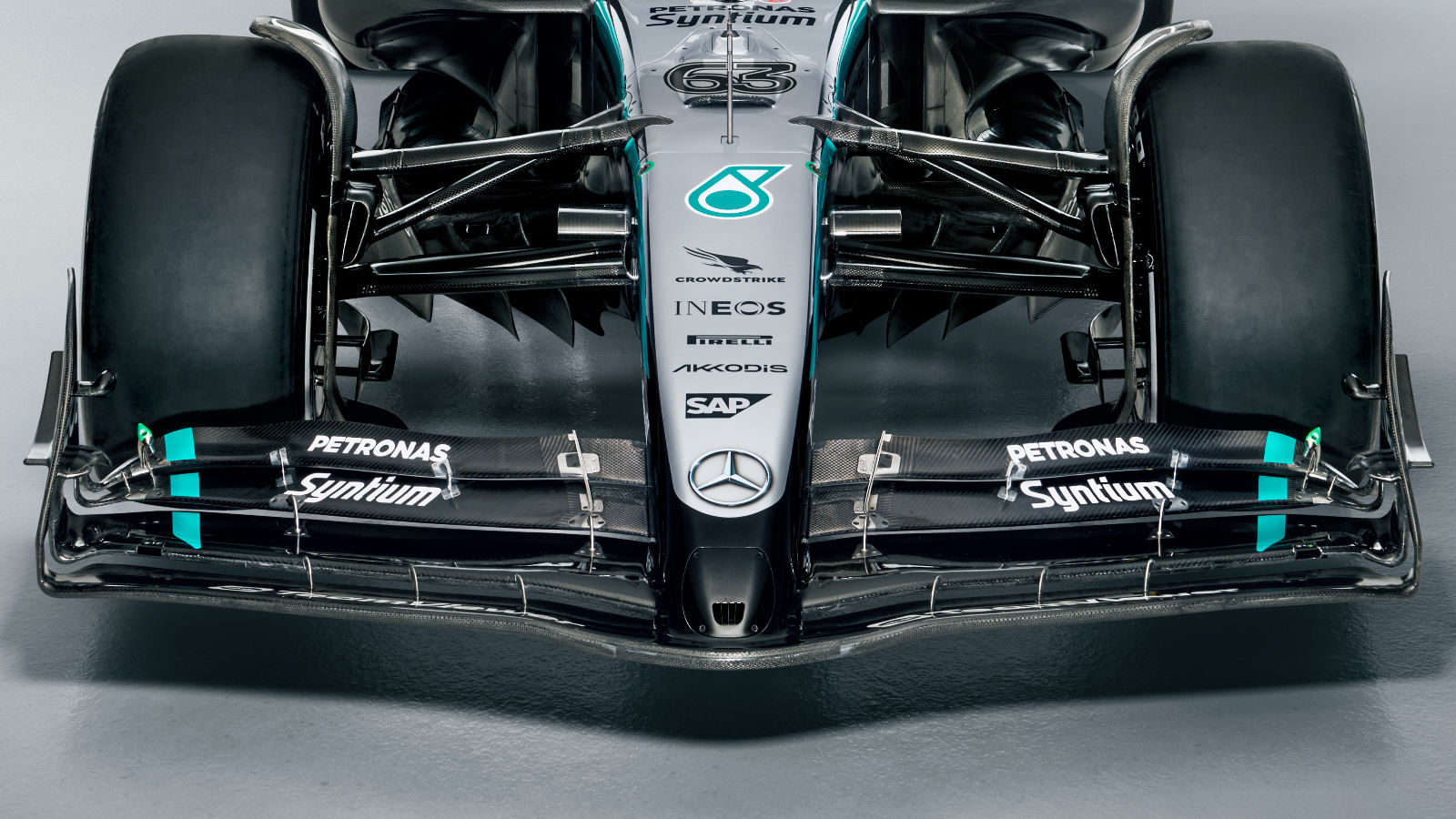 MERCEDES W16 PRZEDNIE BŁOTNIKI