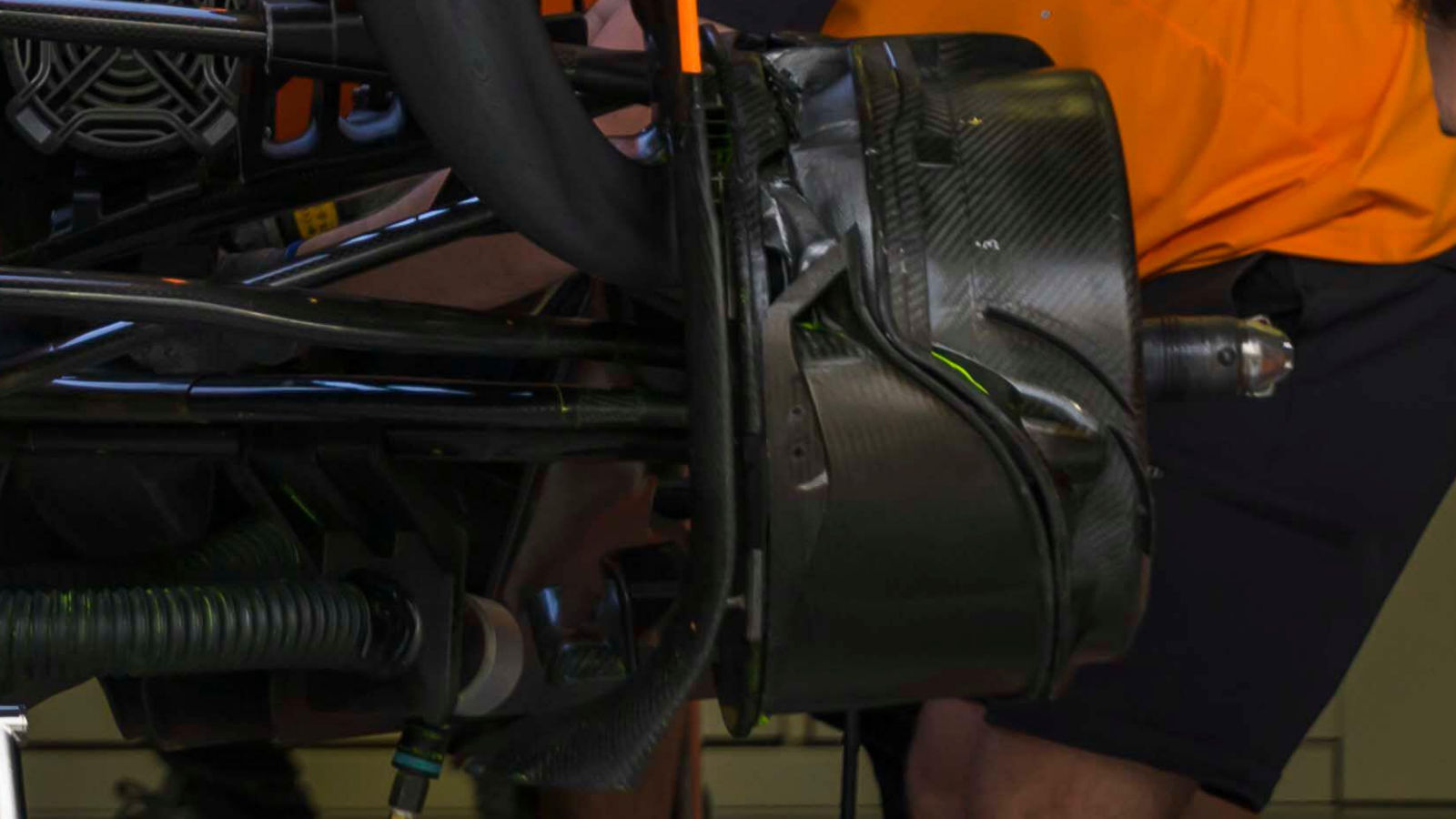 McLaren MCL39 front brake duct