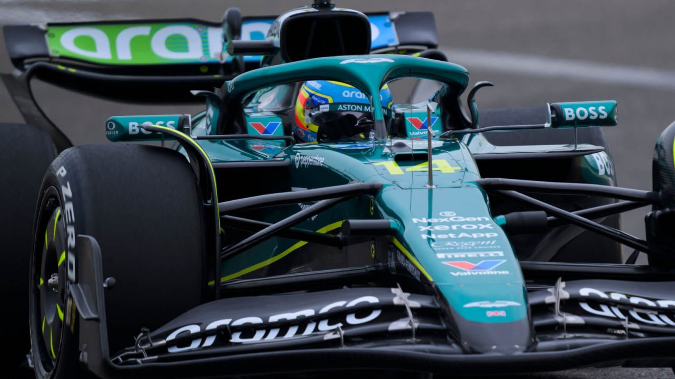 Fernando Alonso tests the Aston Martin AMR25