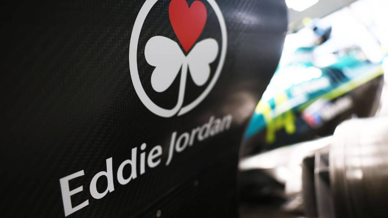 Aston Martin's tribute to Eddie Jordan at the 2025 Chinese Grand Prix.