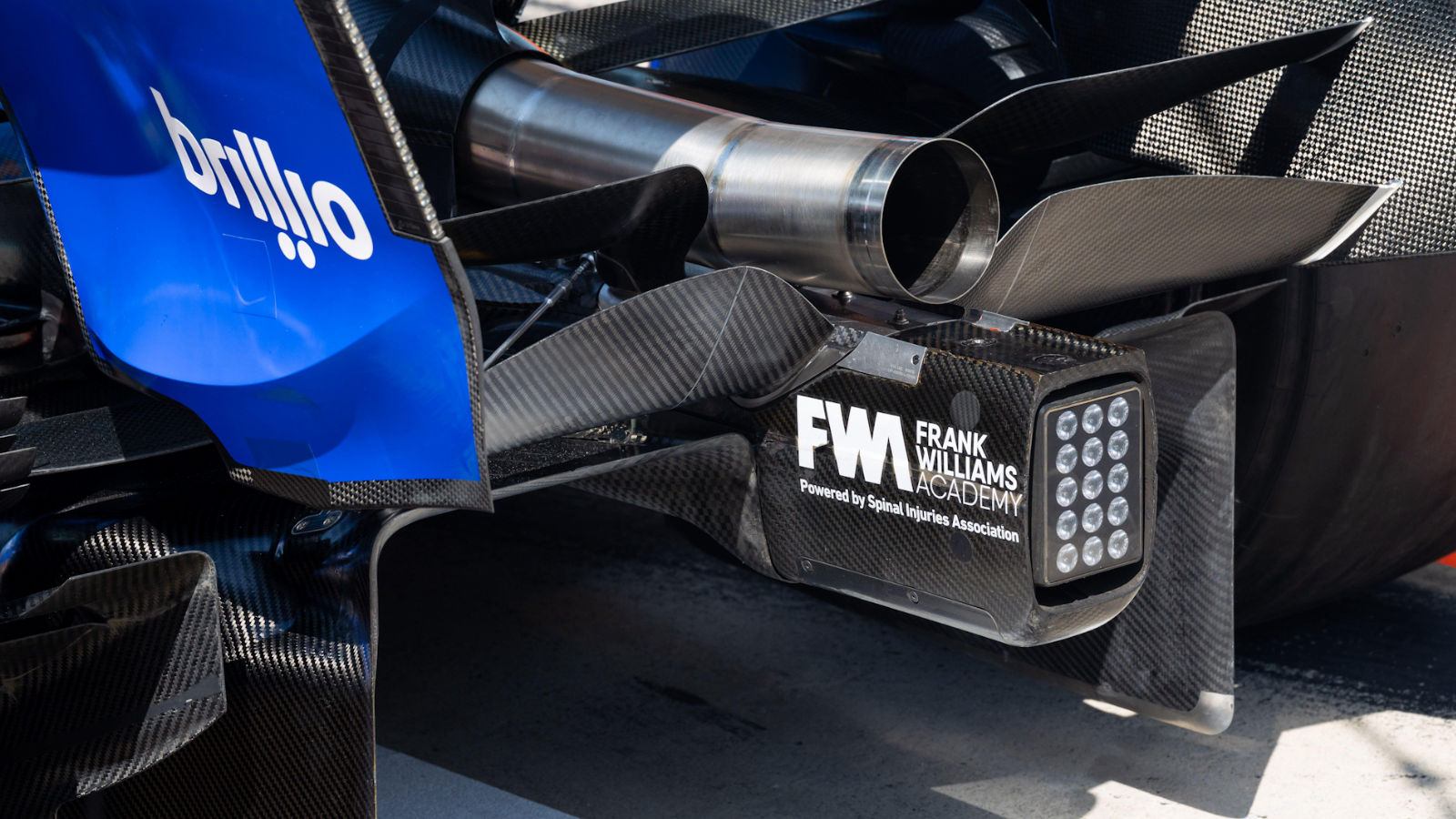 Williams FW47 beam wing and diffuser