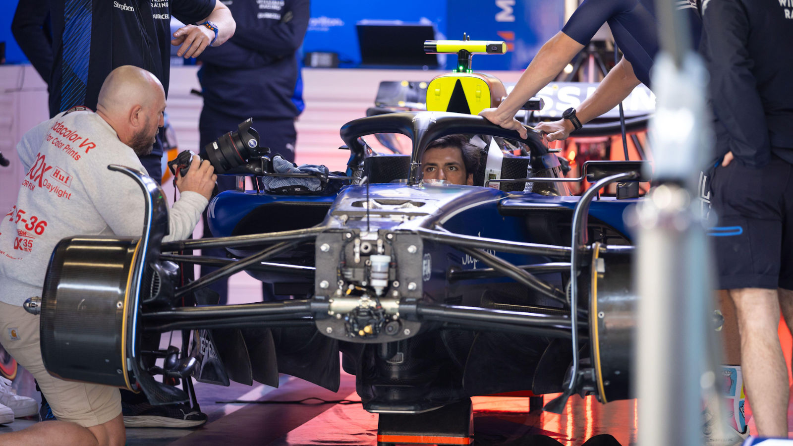 Williams FW47 floor fences