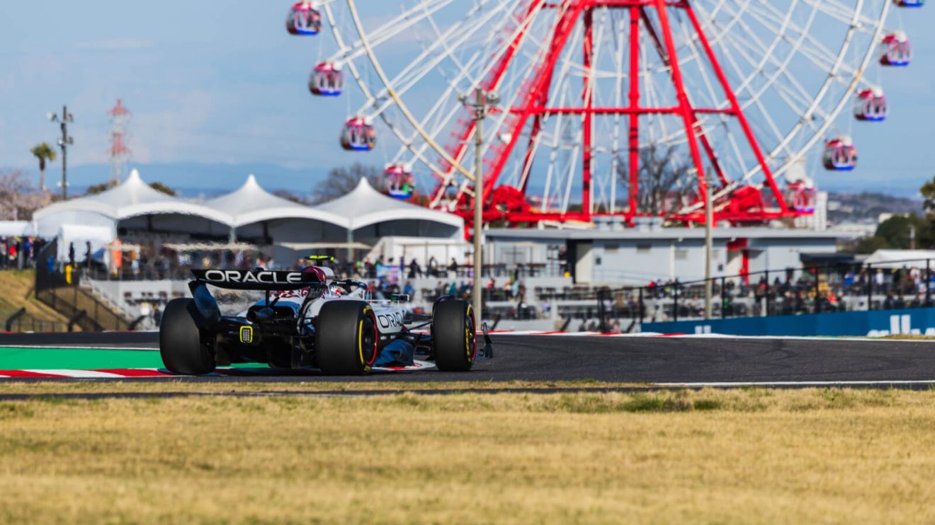Yuki Tsunoda lapping the Suzuka circuit in the Red Bull RB21