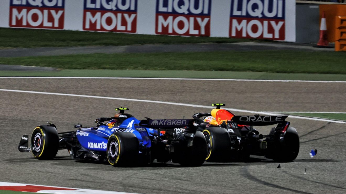 Carlos Sainz and Yuki Tsunoda during the race in Bahrain.