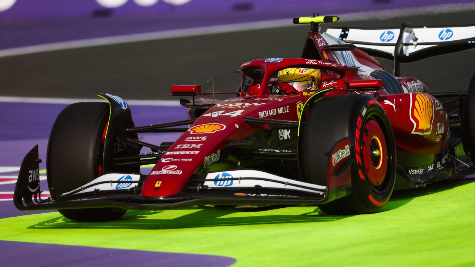 Fernando Alonso lashed out at Lewis Hamilton and Ferrari after the 2025 Singapore Grand Prix