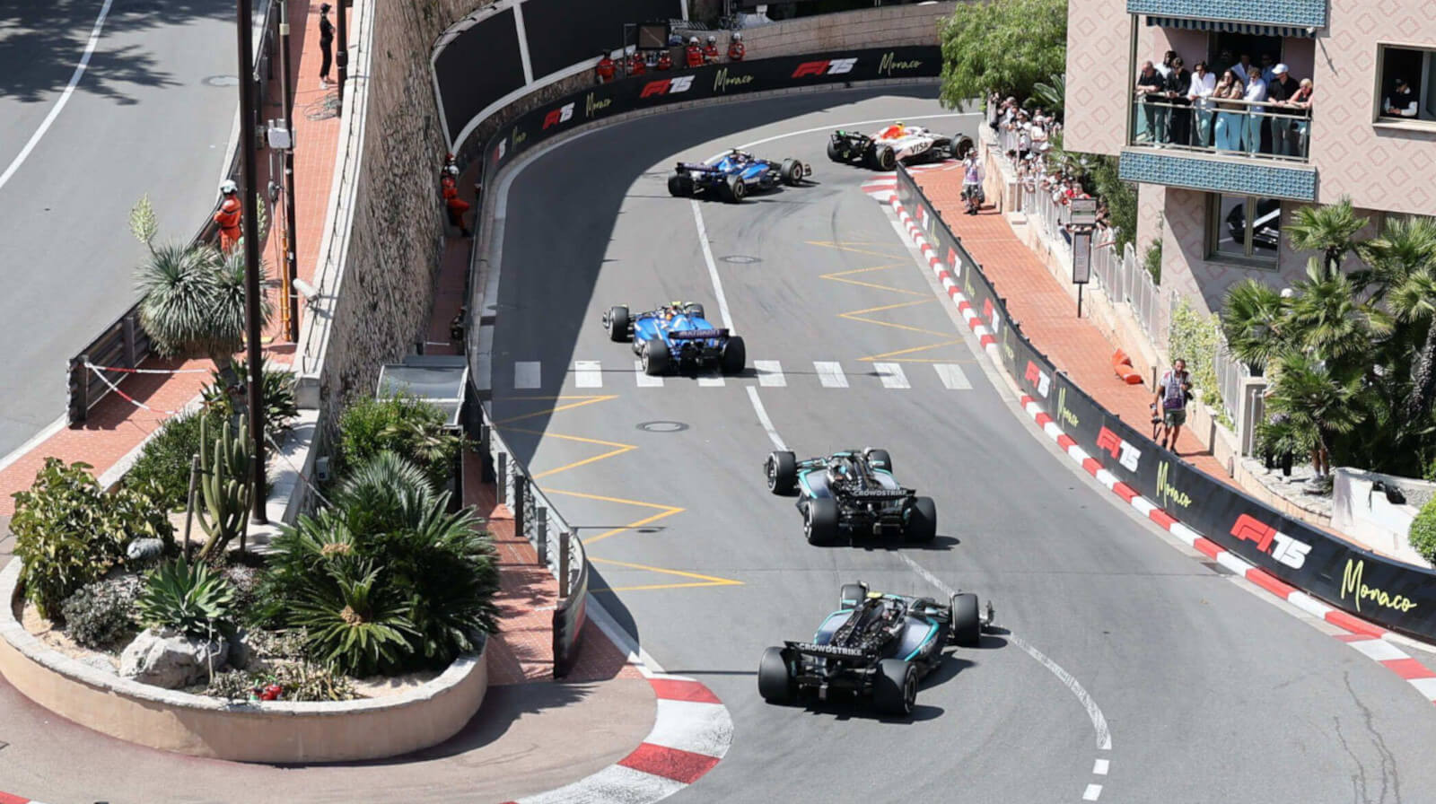 Albon pays up to ‘cheeky’ Russell after Monaco frustrations