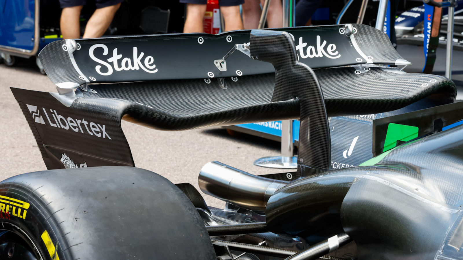 Sauber C45 rear wing