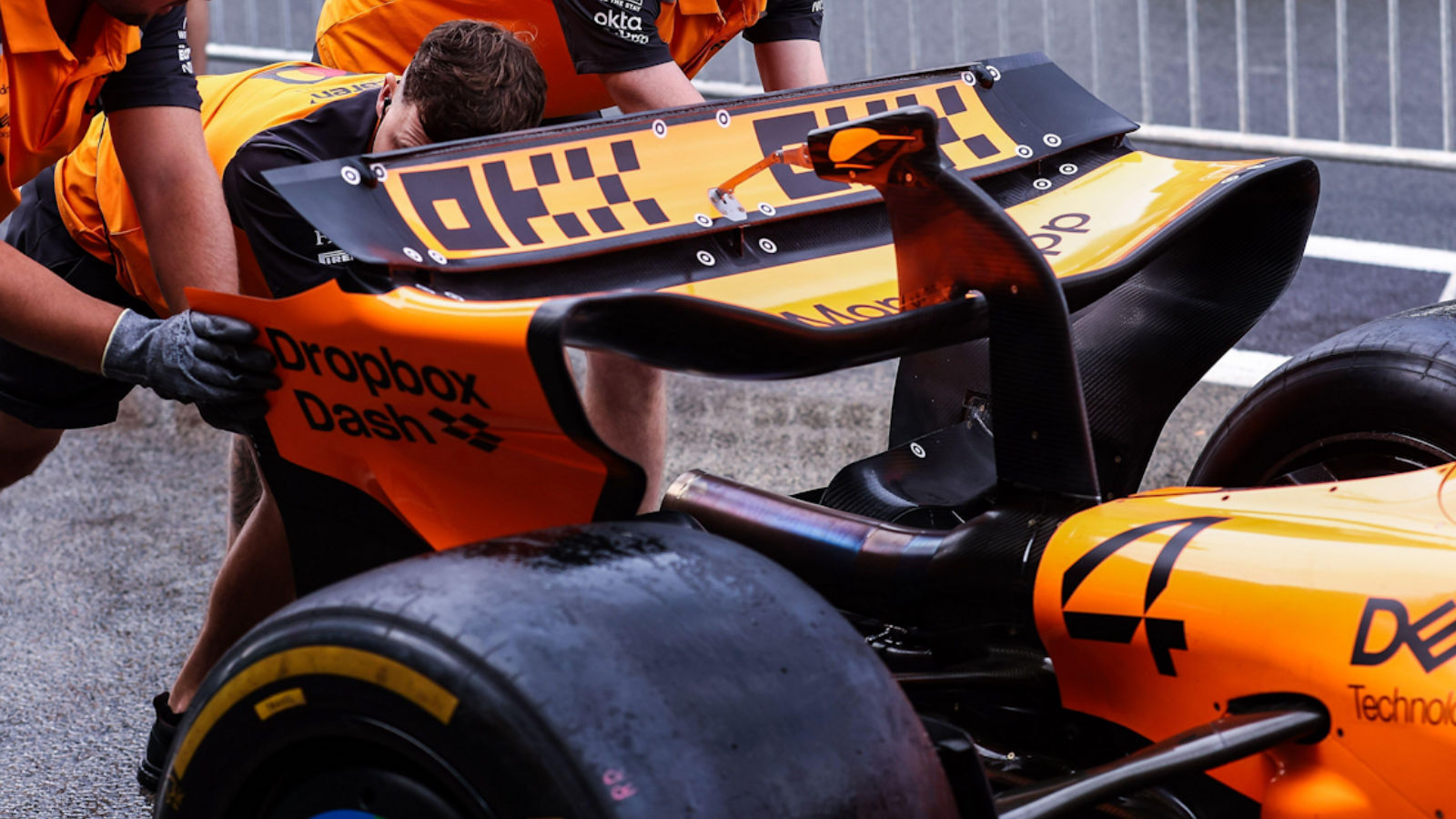Заднее крыло McLaren MCL39