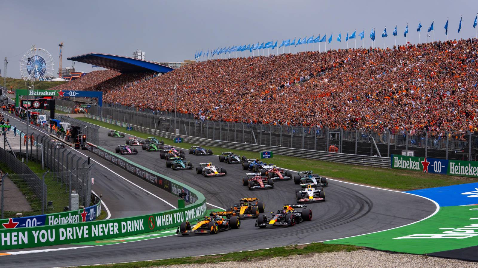 Leoni Reiz feet delicate and inviting