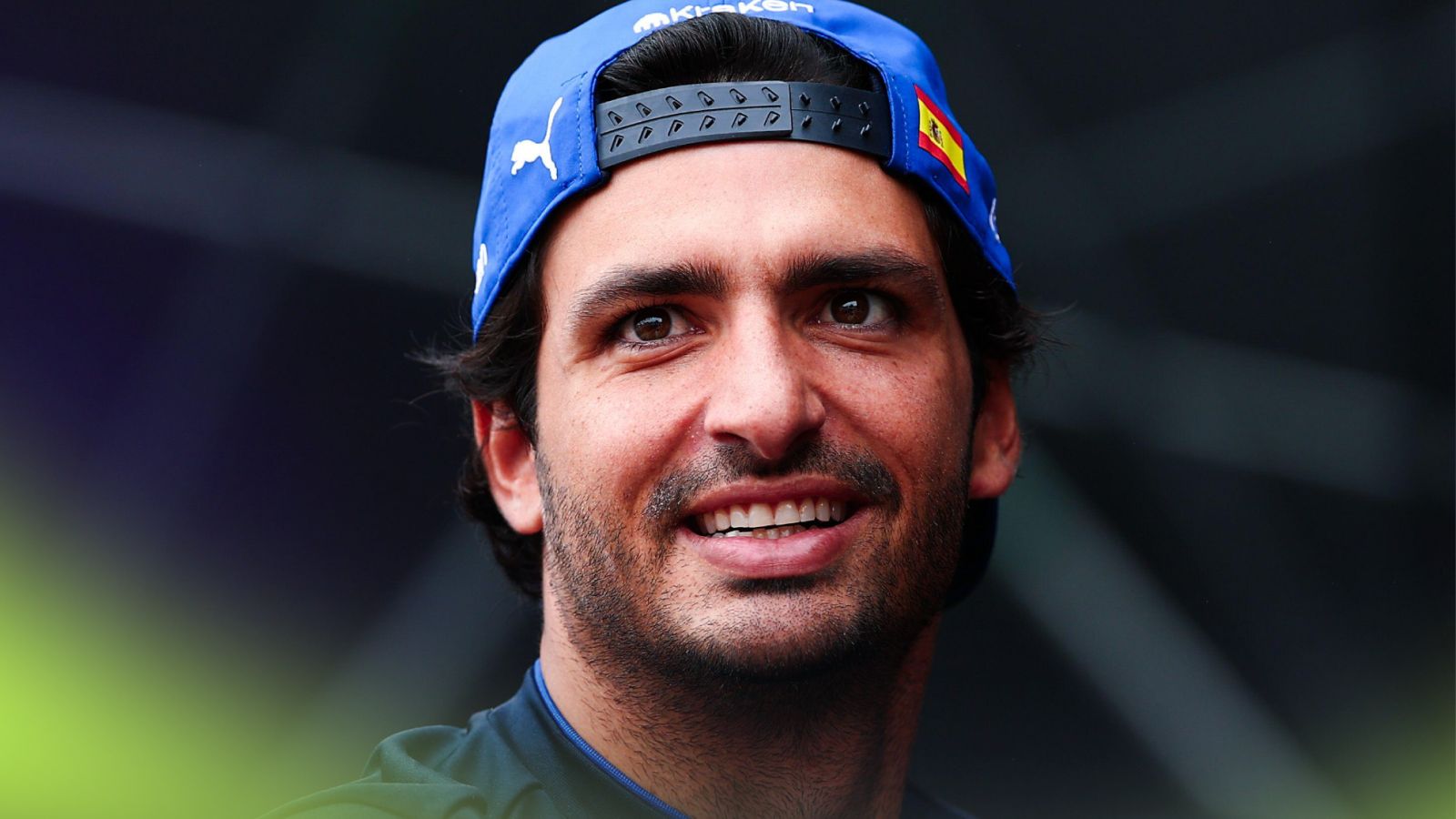 Carlos Sainz does a Lewis Hamilton in hilarious Azerbaijan GP botch