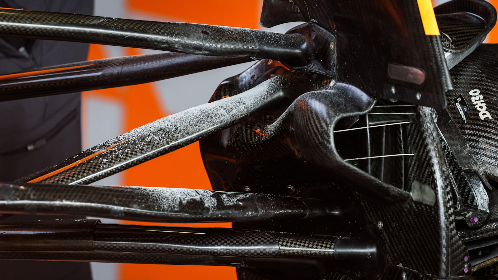 McLaren MCL39 front suspension and brake duct