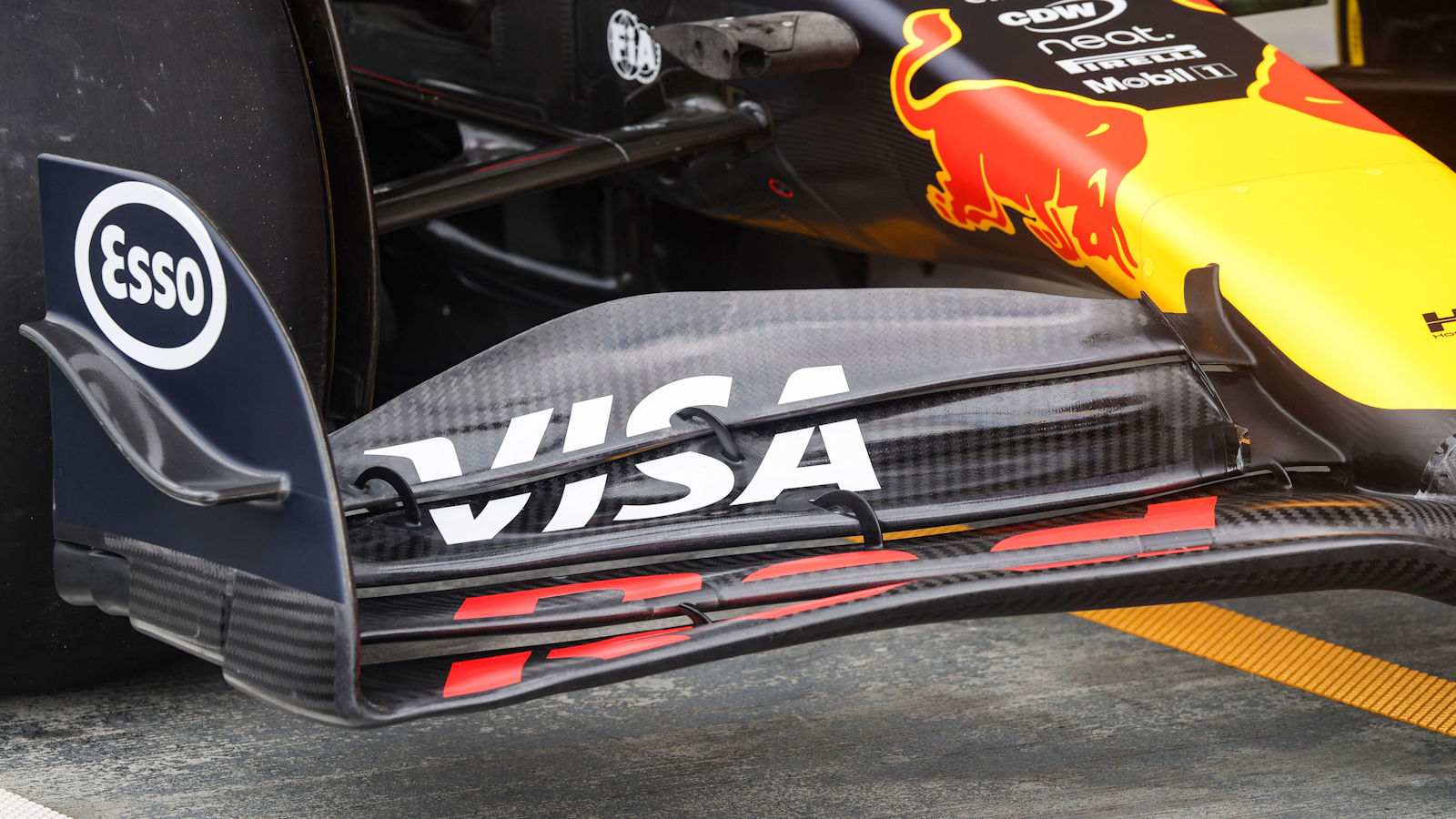 Red Bull RB21 front wing
