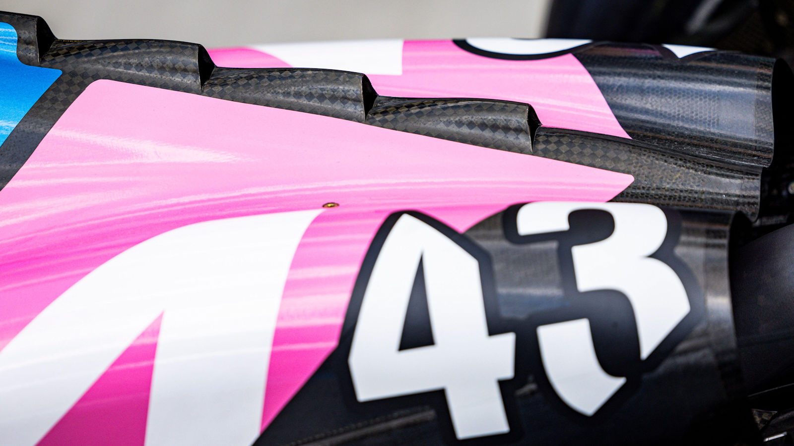 Alpine A525 engine cover spine outlets