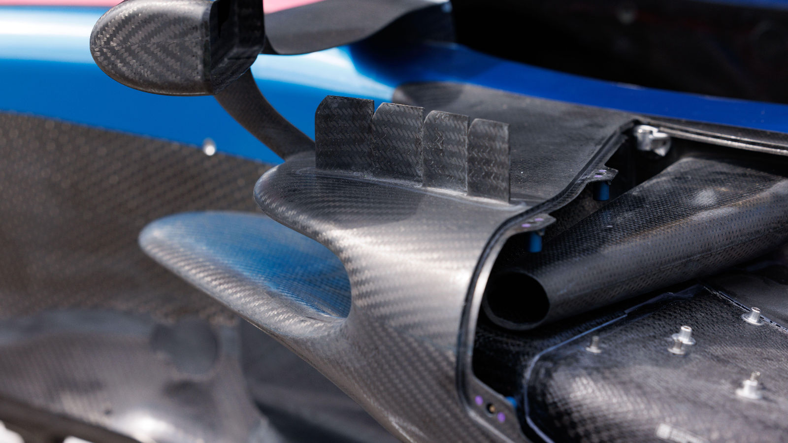 Alpine A525 sidepod inlet and upper SIPS