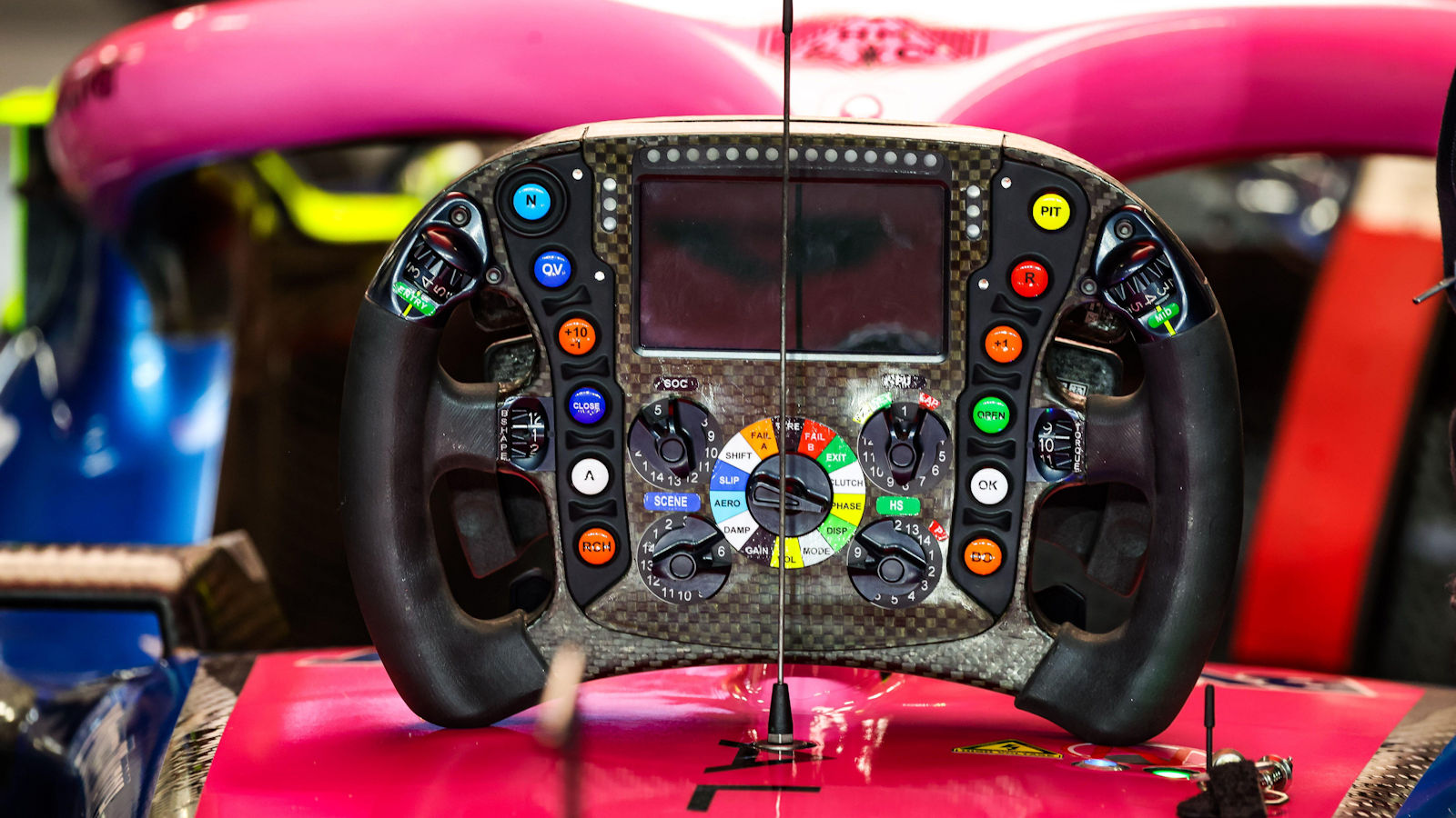 Alpine A525 steering wheel