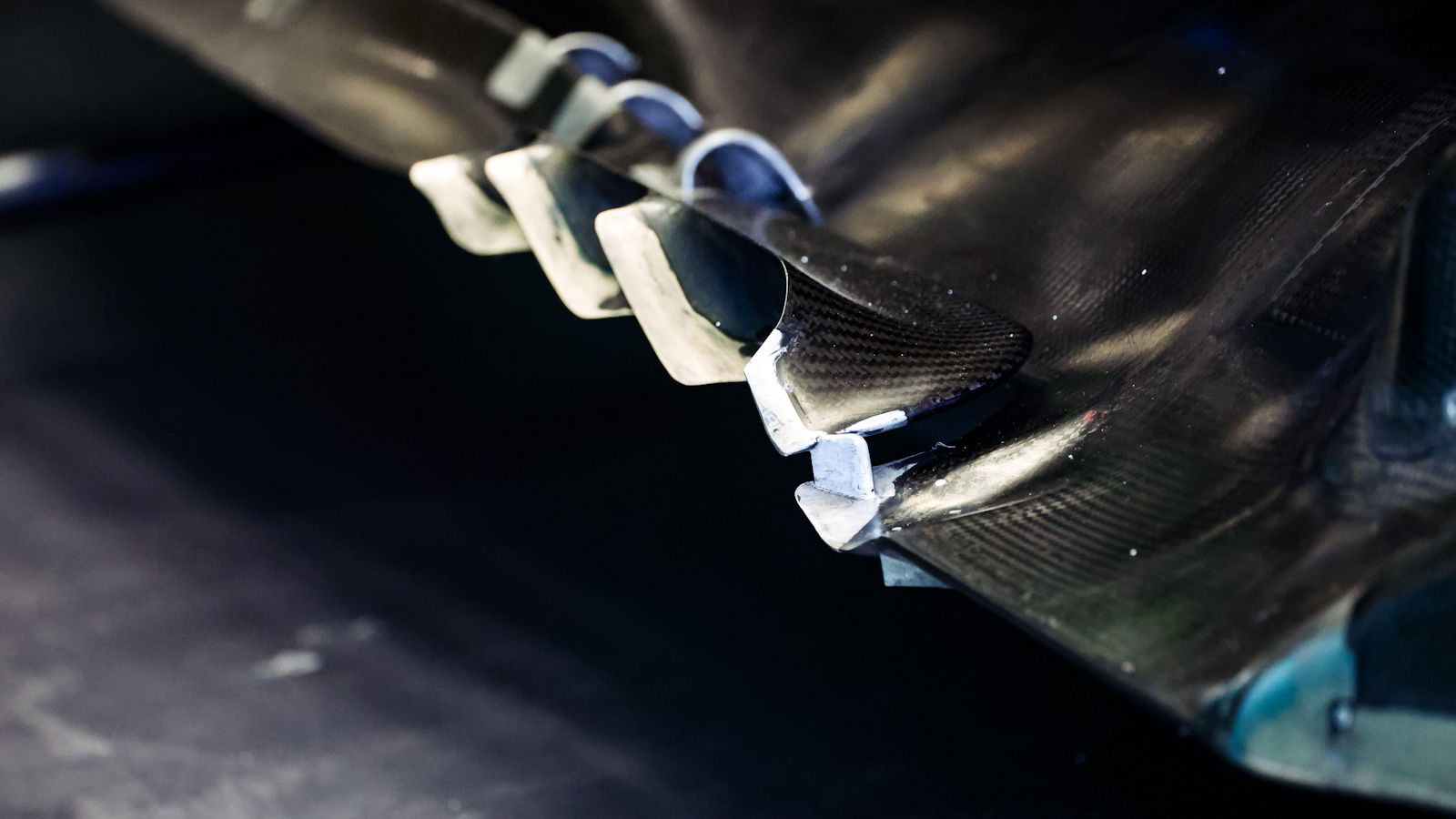 Aston Martin AMR25 floor edge wing