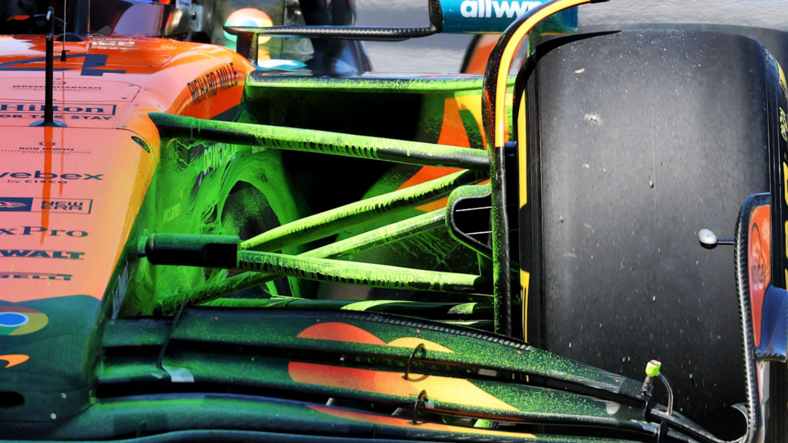 McLaren MCL39 flo-viz front suspension