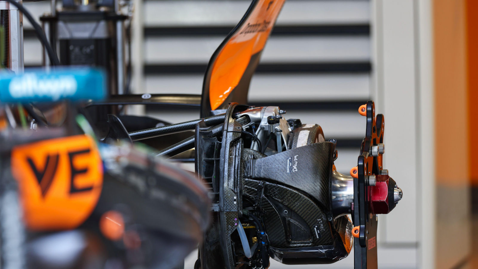 McLaren MCL39 rear brakes