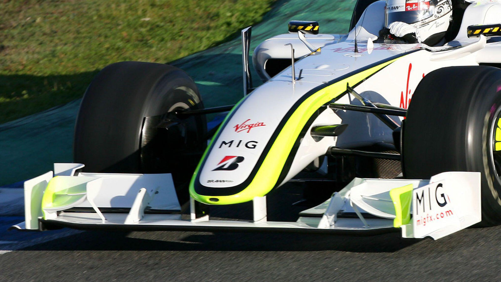 Brawn BGP001 front wing
