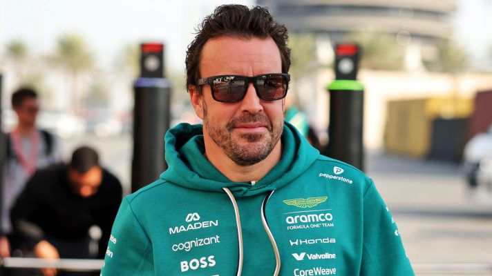 Fernando Alonso arrives at Bahrain