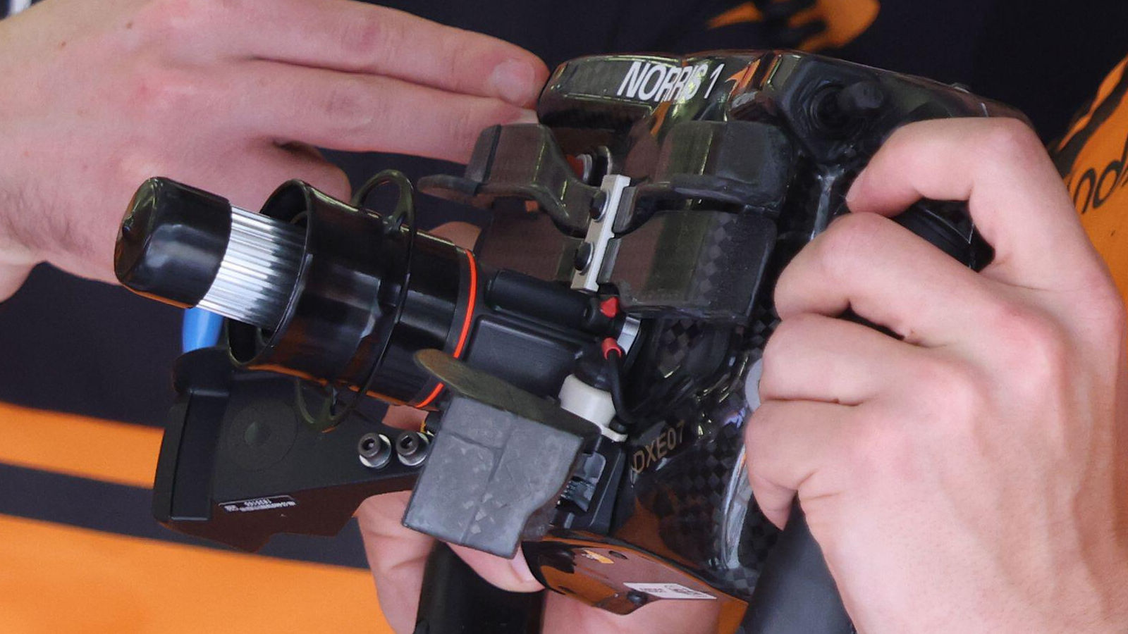 McLaren MCL40 steering wheel