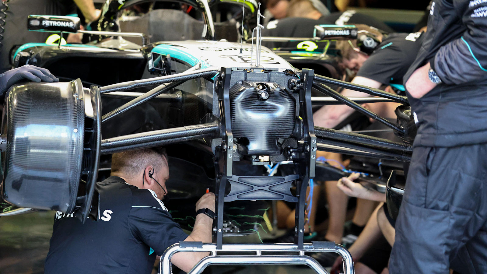 Mercedes W17 front end