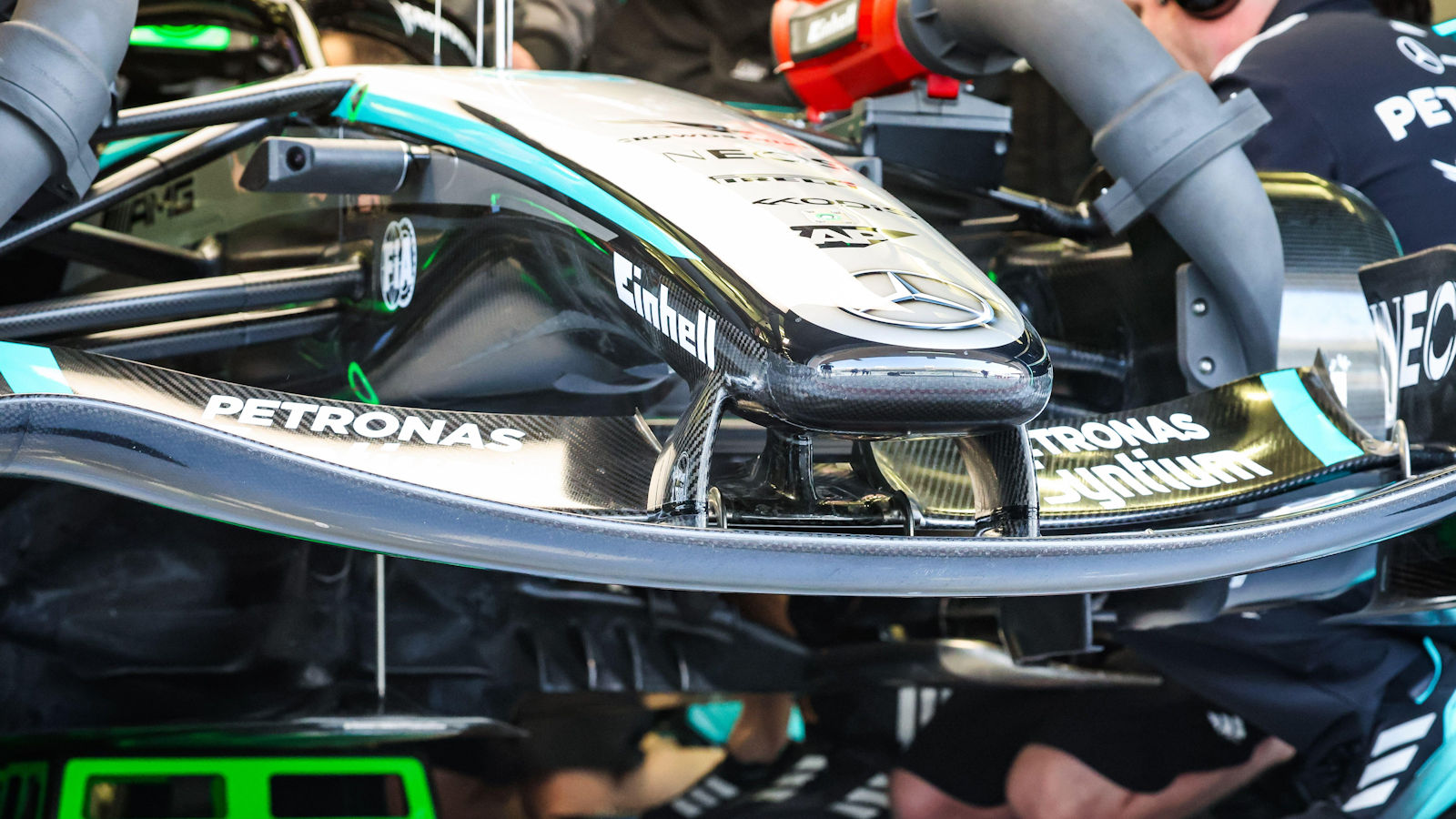 Mercedes W17 front wing