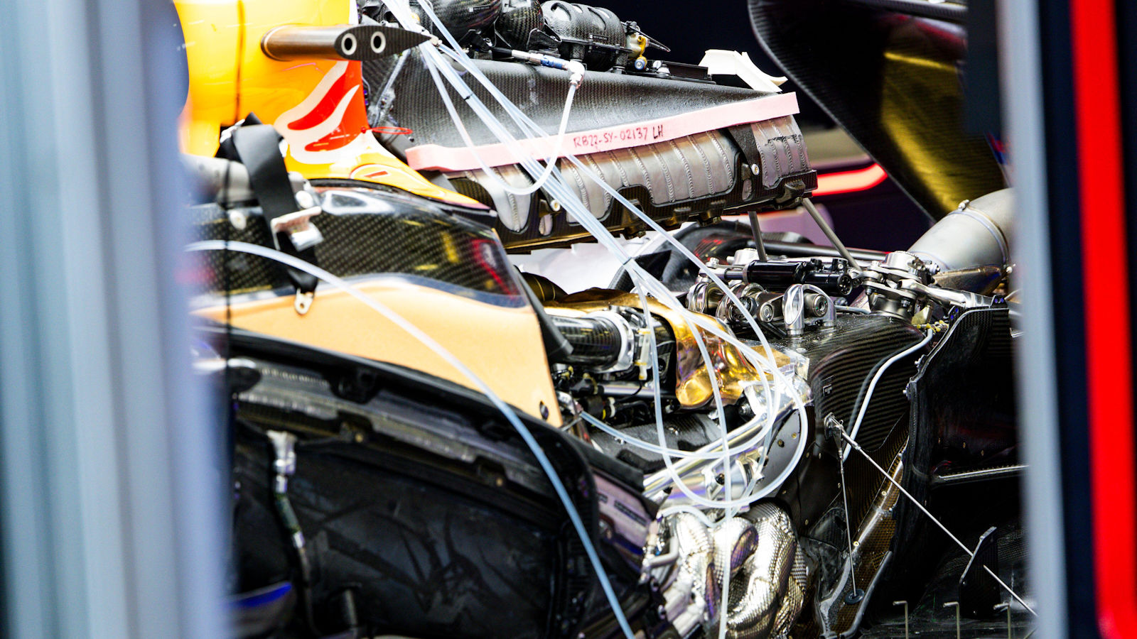 Red Bull RB22 powerunit install (LHS)