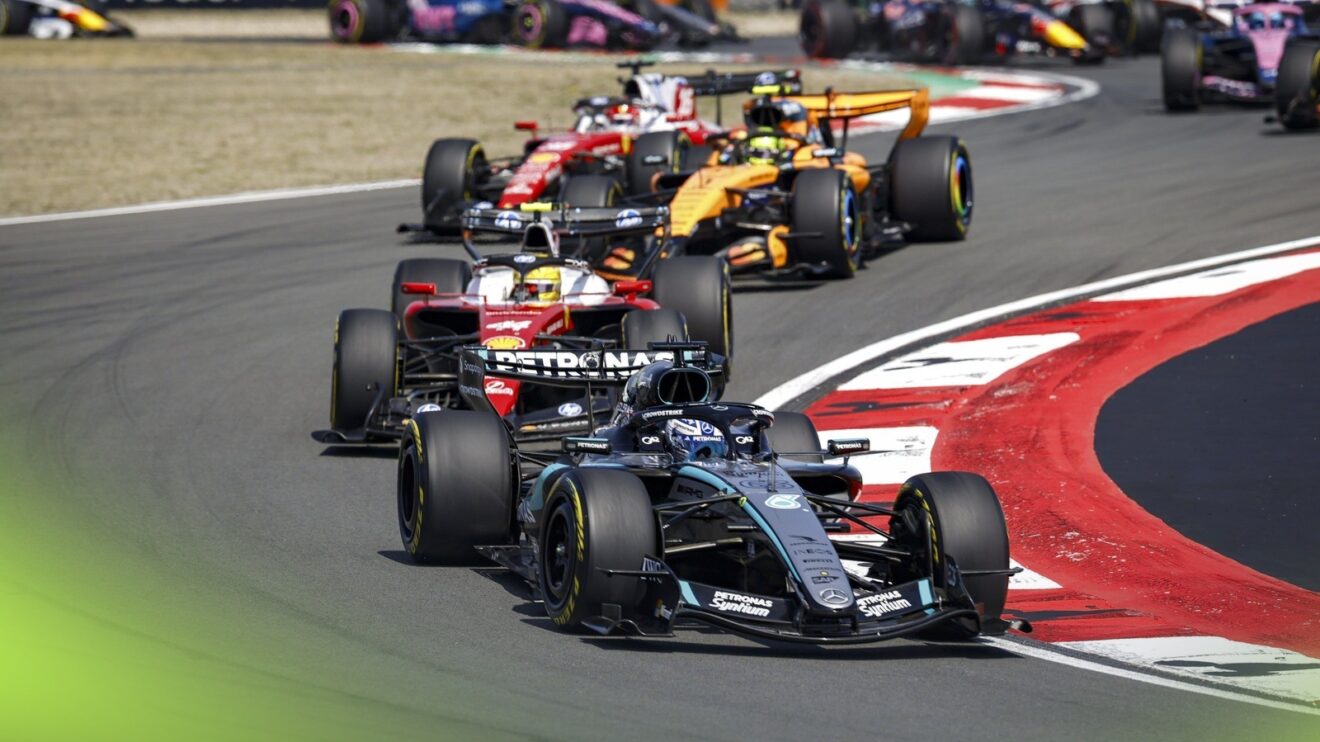 George Russell leads the field on the opening lap of the Chinese GP Sprint.
