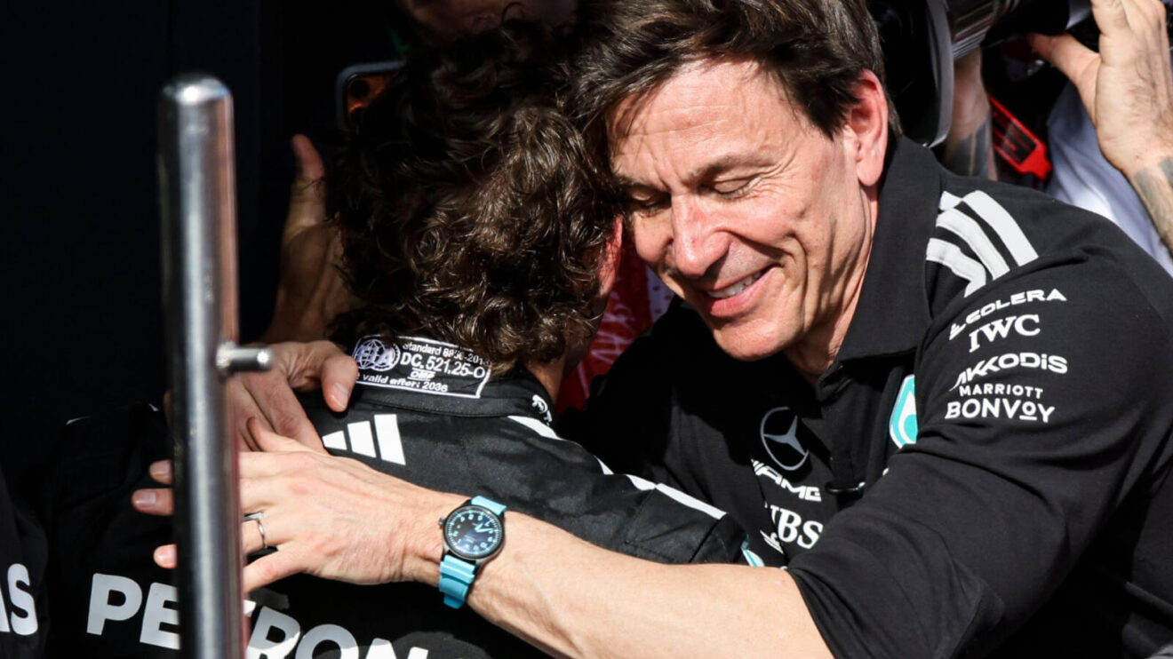 Toto Wolff hugs Kimi Antonelli