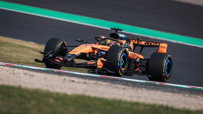 Oscar Piastri runs through the Esses at Suzuka.