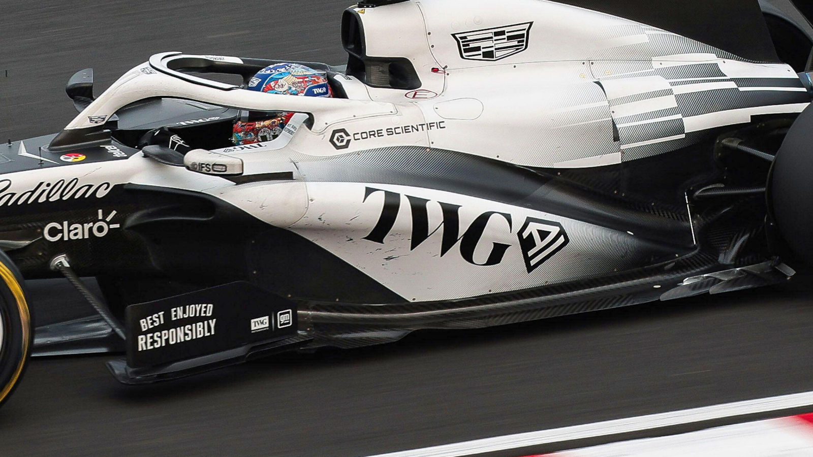 Cadillac MAC-26 sidepods