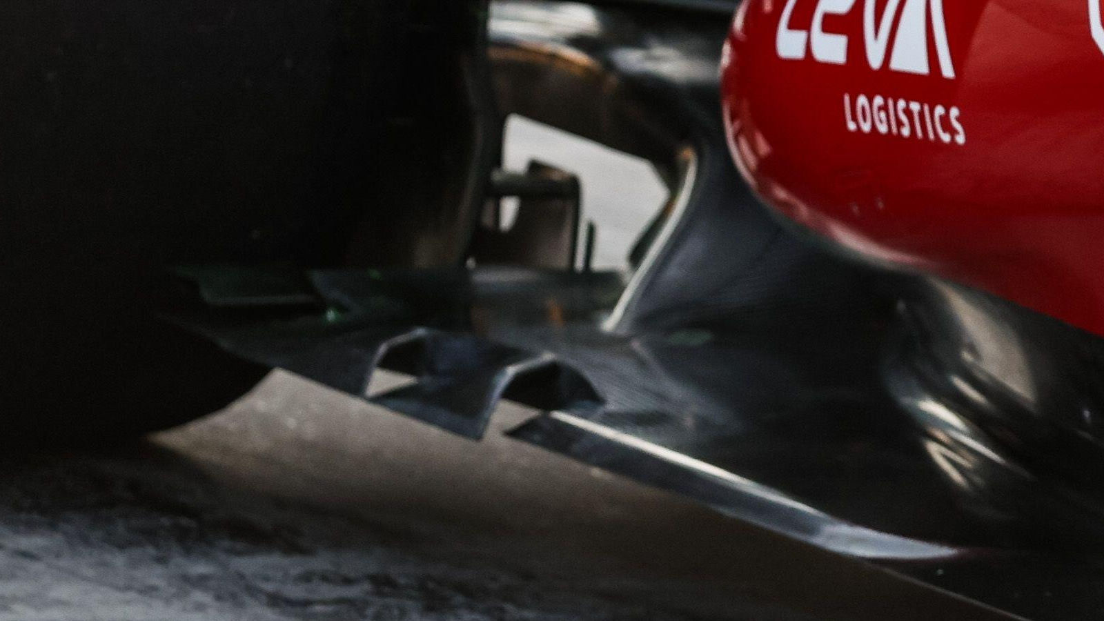 Ferrari SF-26 floor slots