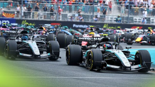 Kimi Antonelli, Mercedes, leads a pack of cars in the 2026 Miami Sprint